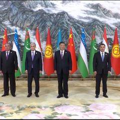 华商头条|首届中国－中亚峰会领导人拍摄“全家福”